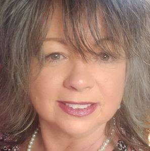 Meet your Posher, Davanie